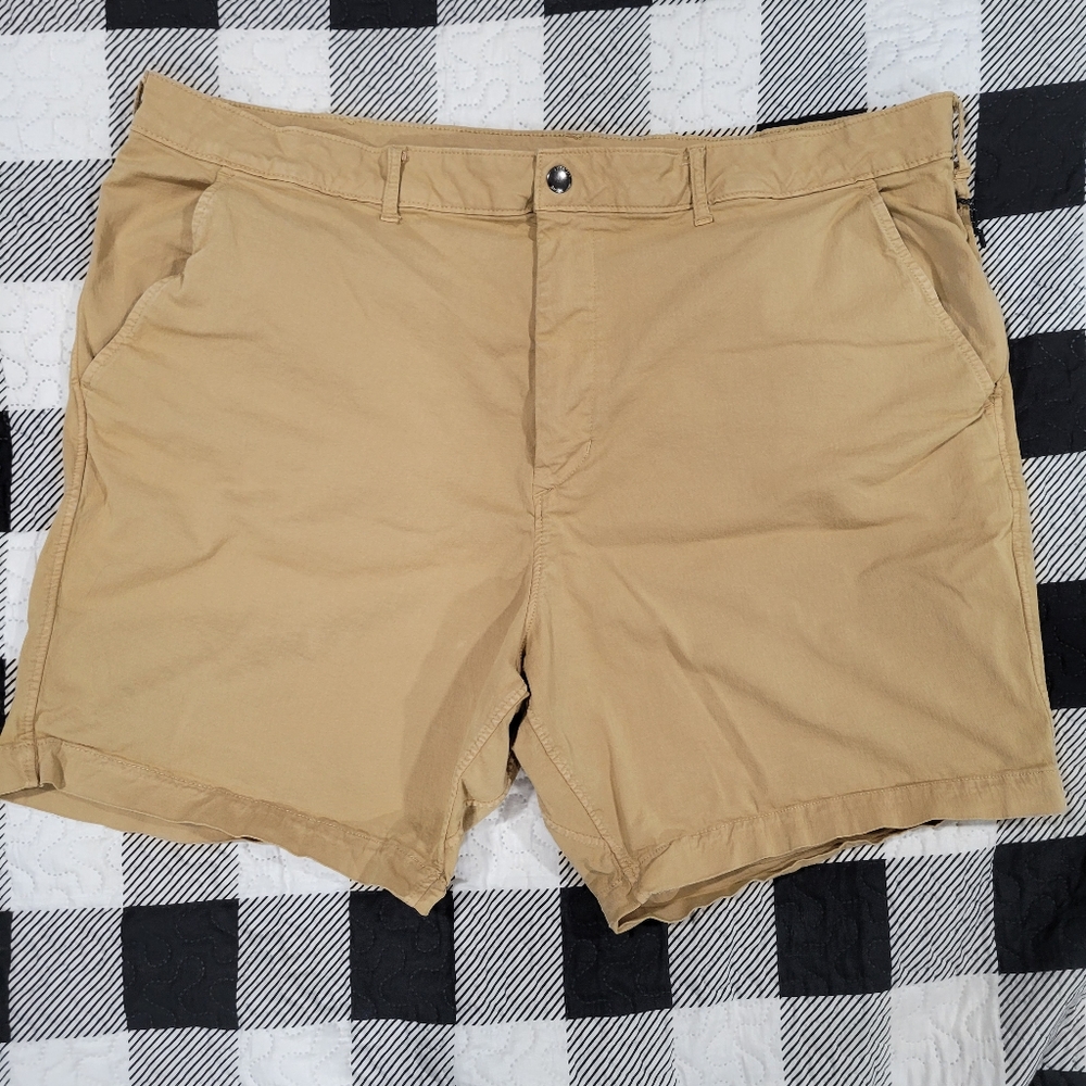 Men's American Eagle Outfitters, Khaki Shorts, Size 44
